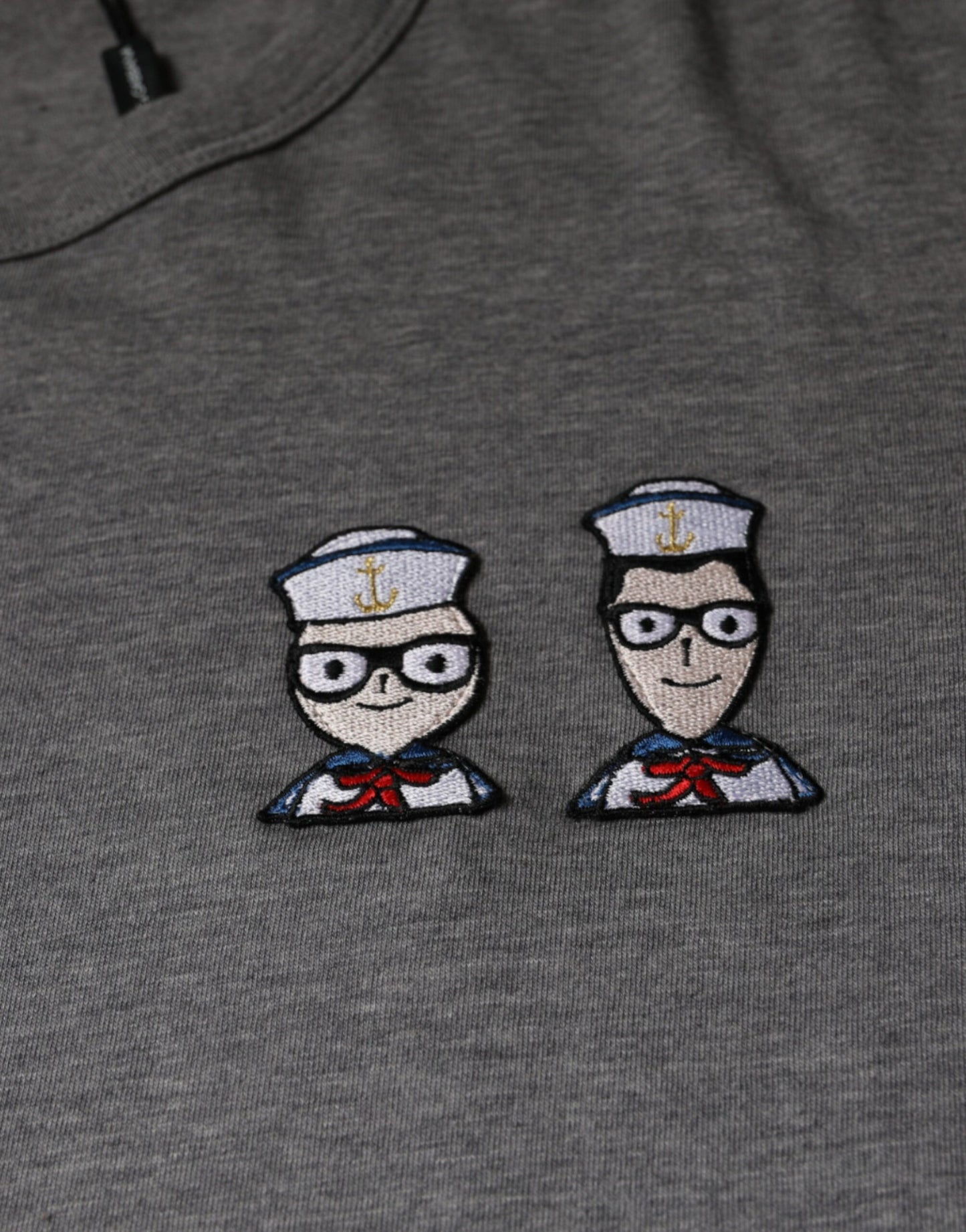 Camiseta de manga corta de algodón gris #DGFamily