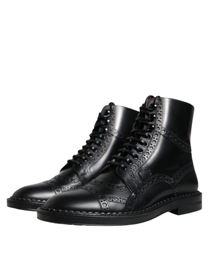 Botas de media pantorrilla con cordones de cuero negro