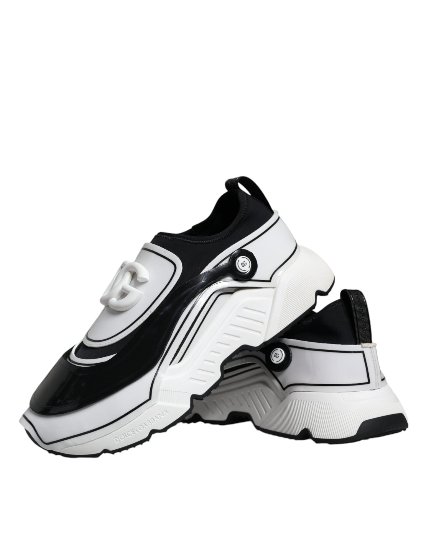 Zapatillas Daymaster blancas con placa del logotipo en negro