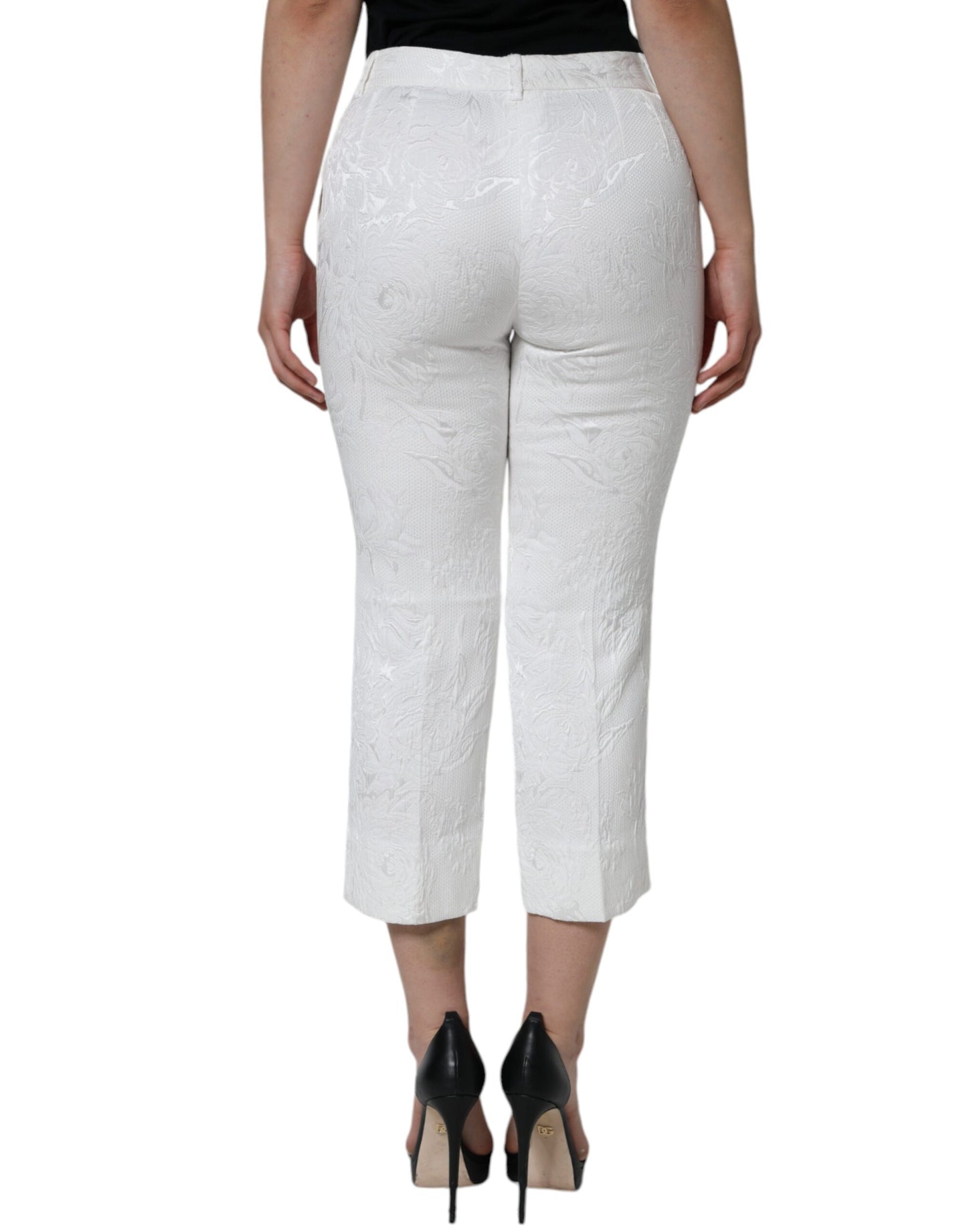 Pantalones cortos de algodón con brocado floral blanco