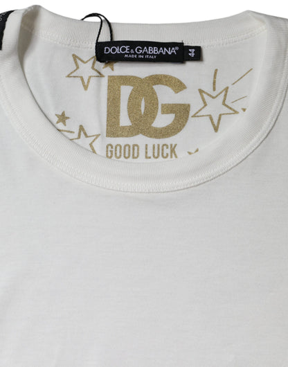 Camiseta blanca de algodón con cuello redondo y manga corta