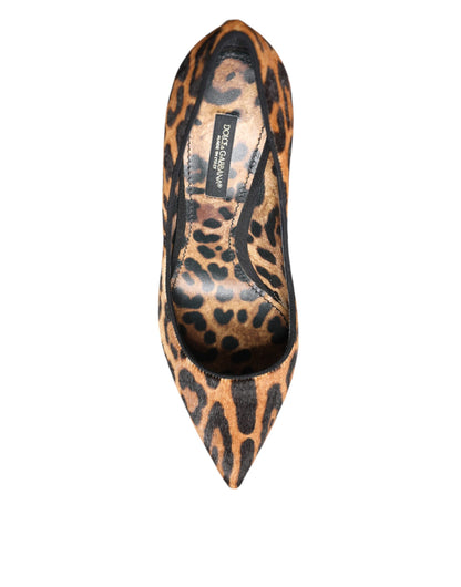 Zapatos de tacón de piel de becerro con estampado de leopardo marrón