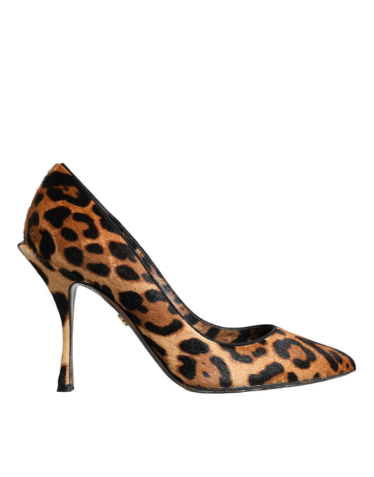 Zapatos de tacón de piel de becerro con estampado de leopardo marrón