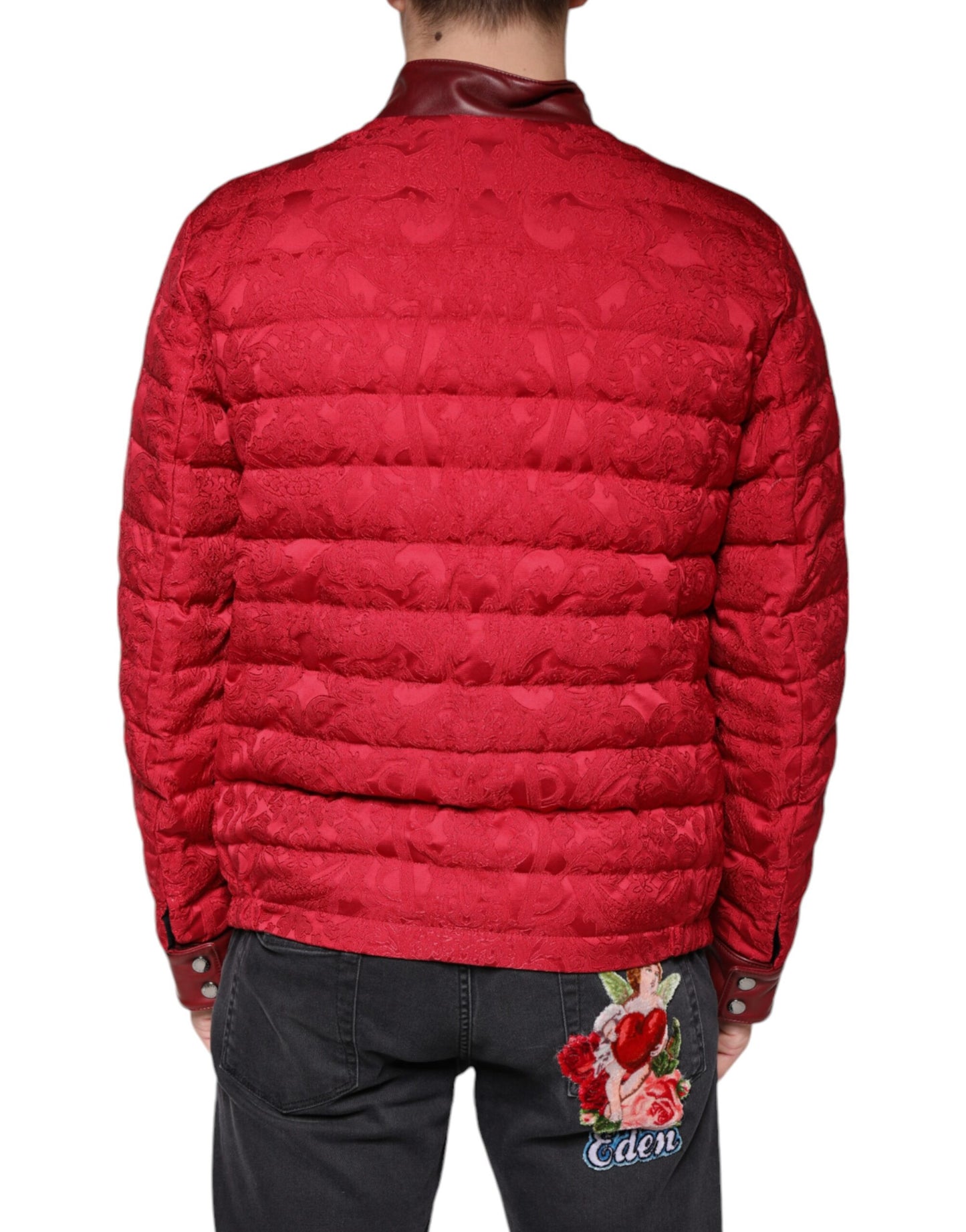 Chaqueta bomber acolchada roja con logotipo de corona dorada
