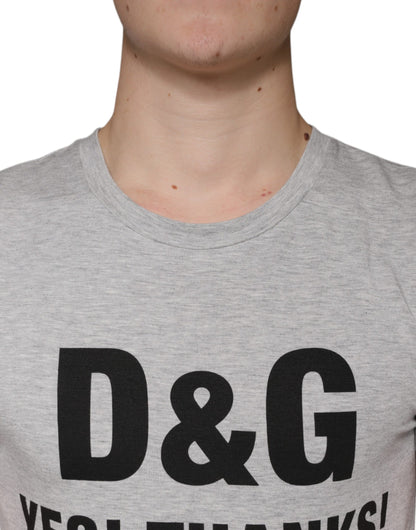 Camiseta de manga corta con cuello redondo y estampado de logotipo gris
