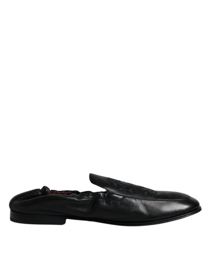 Mocasines de cuero con logotipo bordado negro para hombre