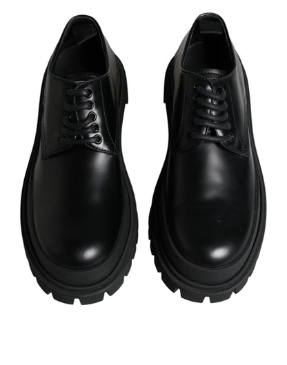 Zapatos de vestir de trekking de cuero negro con cordones