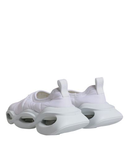 Zapatillas bajas de tela acolchada blanca