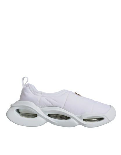 Zapatillas bajas de tela acolchada blanca
