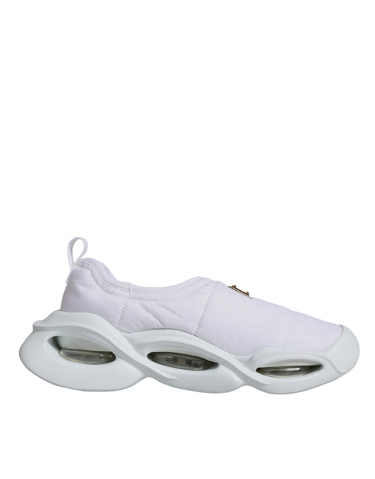 Zapatillas bajas de tela acolchada blanca