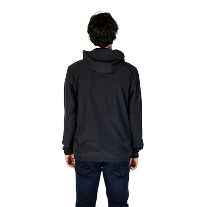 Chaqueta de poliéster negra de poliéster