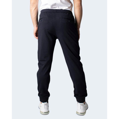 Vaqueros y pantalón de viscosa azul