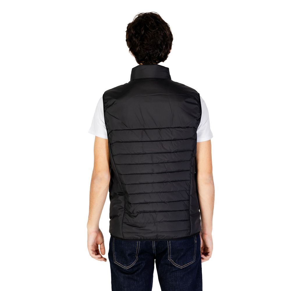Chaqueta de poliéster negra