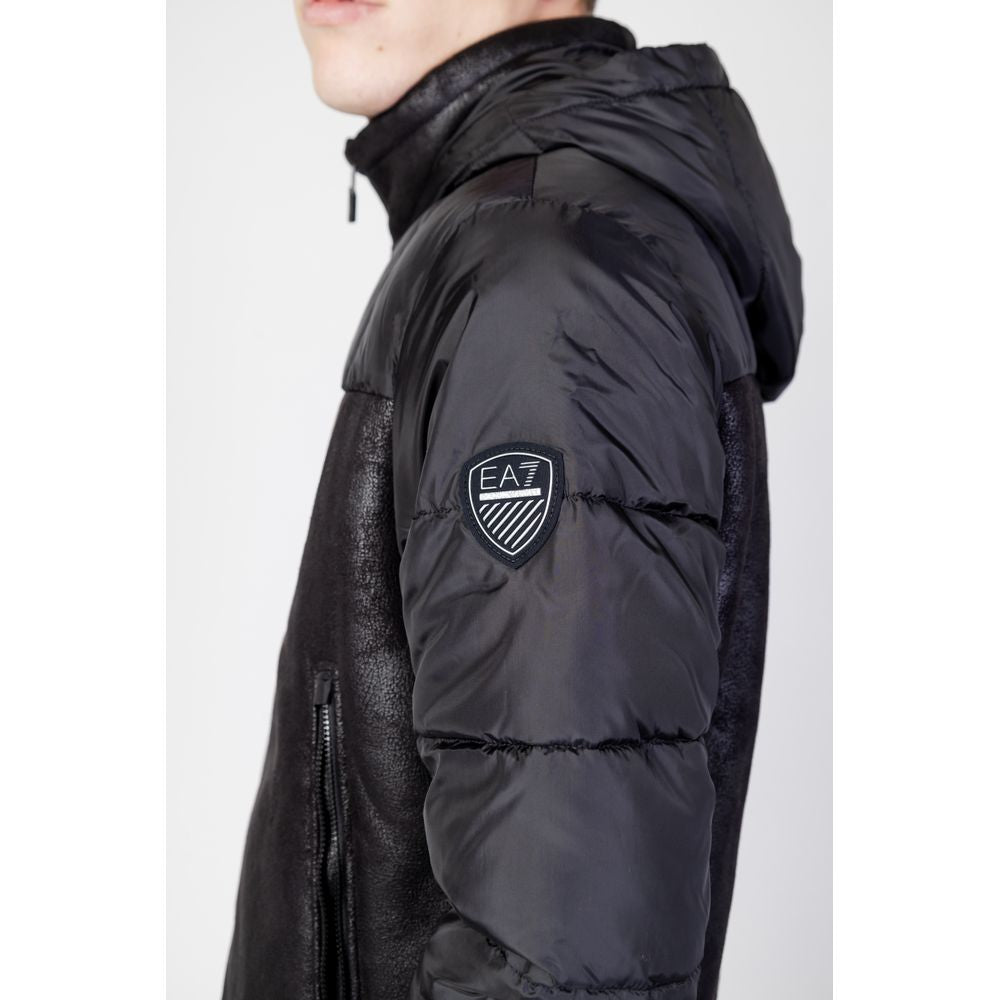 Chaqueta de poliéster negra