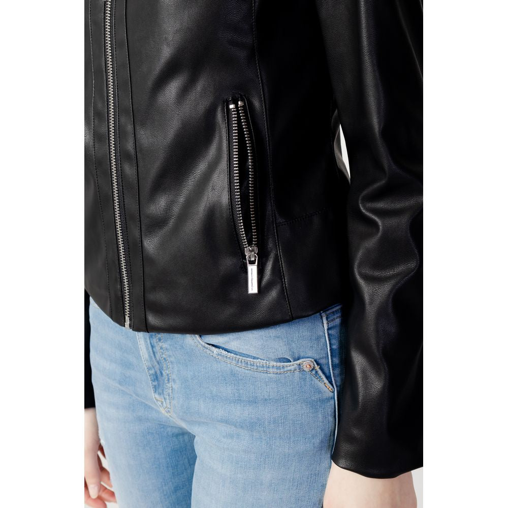 Chaquetas y abrigos de poliéster negro