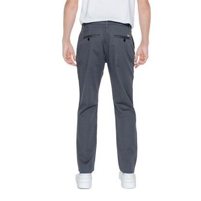 Vaqueros y pantalones de algodón negro