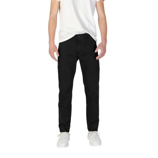 Vaqueros y pantalones de algodón negro