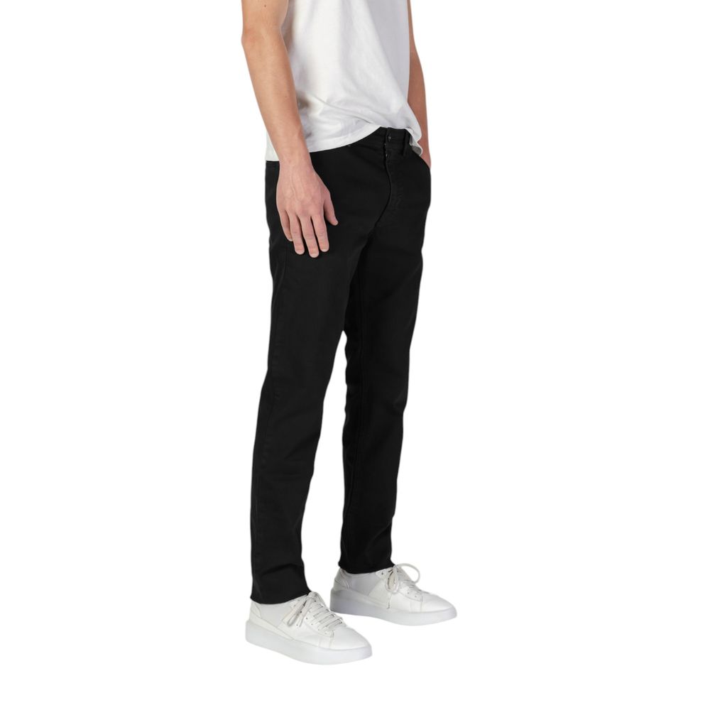 Vaqueros y pantalones de algodón negro