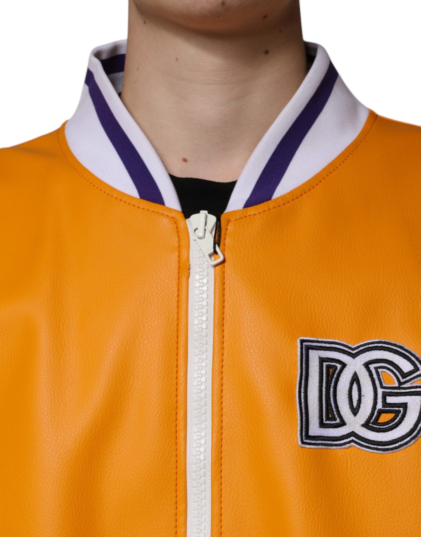 Chaqueta bomber de jersey con cremallera completa en color blanco y naranja