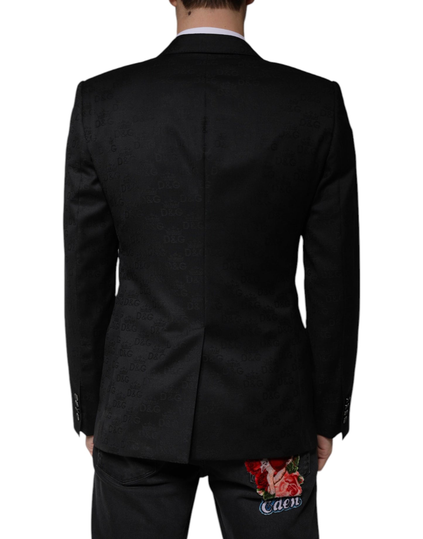 Blazer formal de lana negra de botonadura sencilla