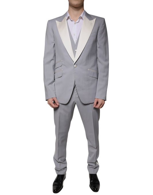 Traje formal de tres piezas de lana gris ajustado