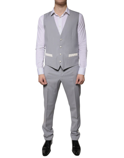 Traje formal de tres piezas de lana gris ajustado