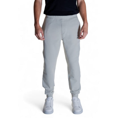 Vaqueros y pantalones de algodón gris