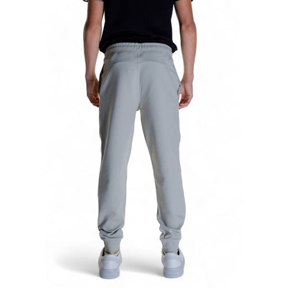 Vaqueros y pantalones de algodón gris