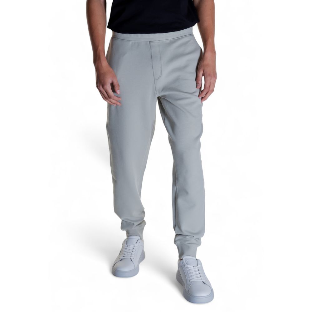 Vaqueros y pantalones de algodón gris