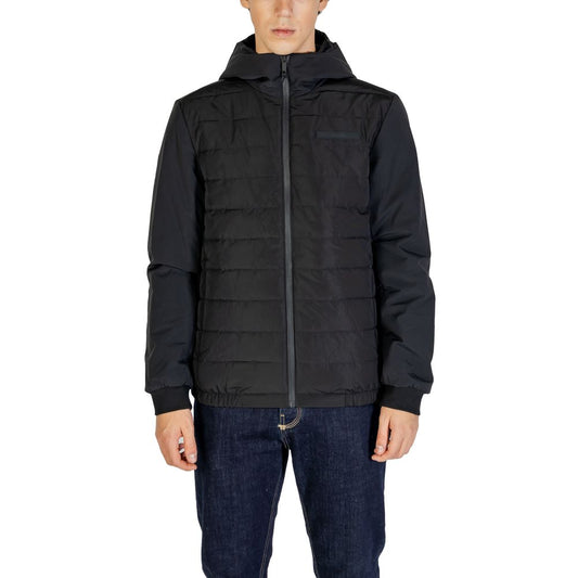 Chaqueta de poliéster negra
