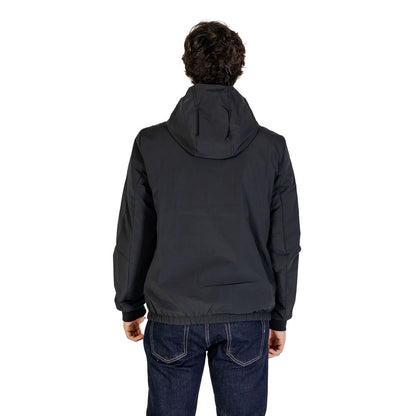 Chaqueta de poliéster negra