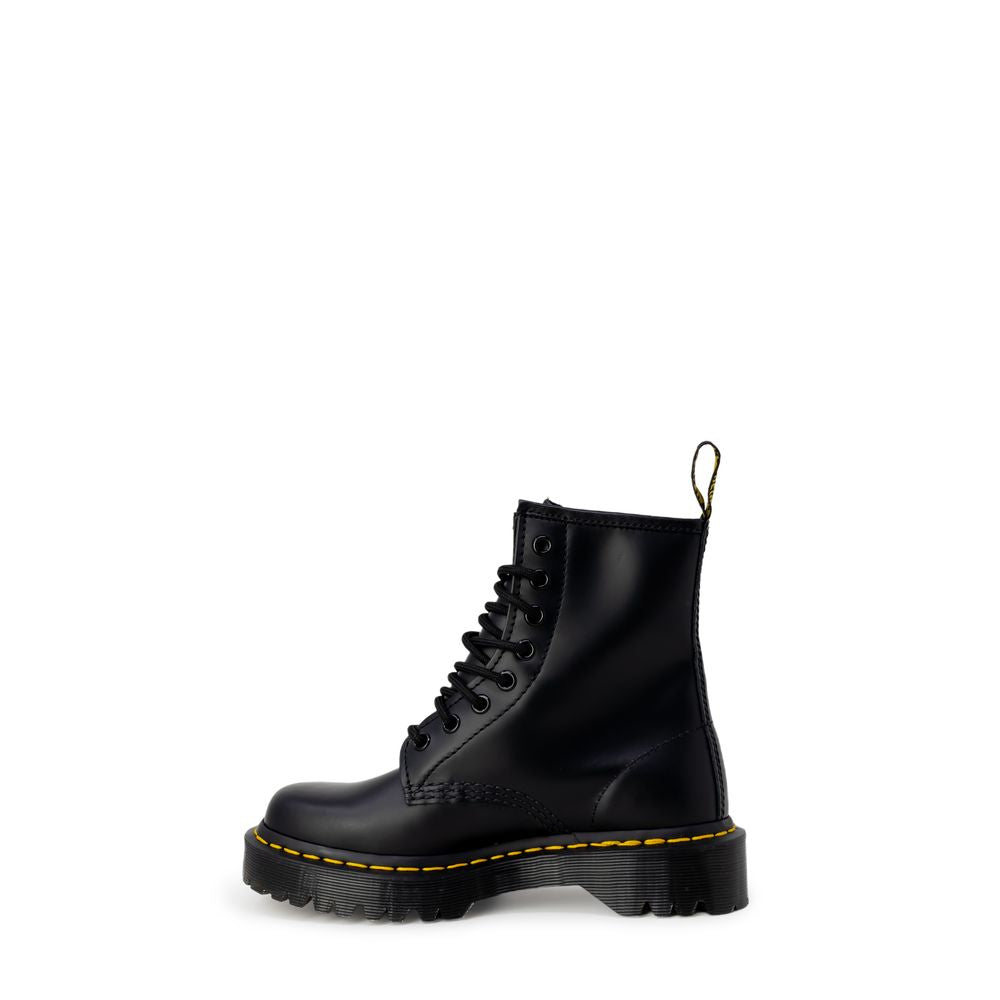 Bota de cuero negra