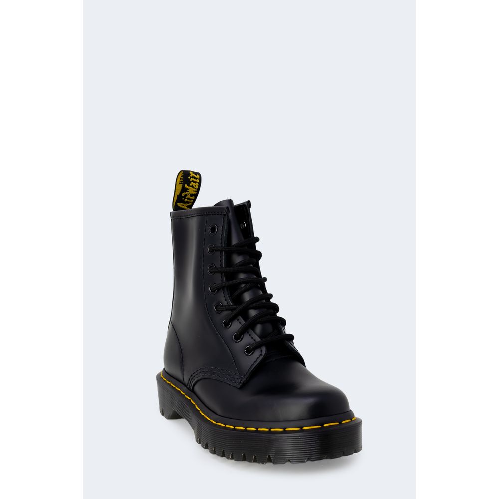 Bota de cuero negra
