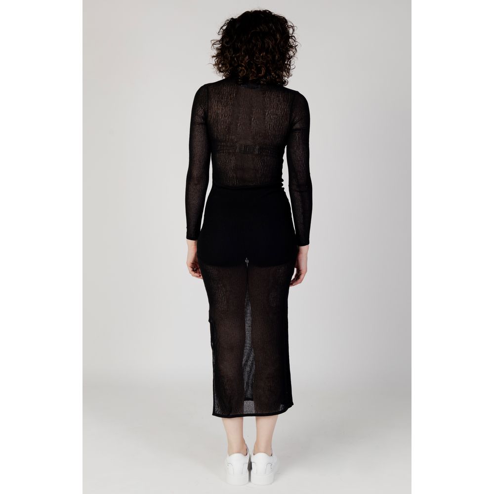 Vestido acrílico negro