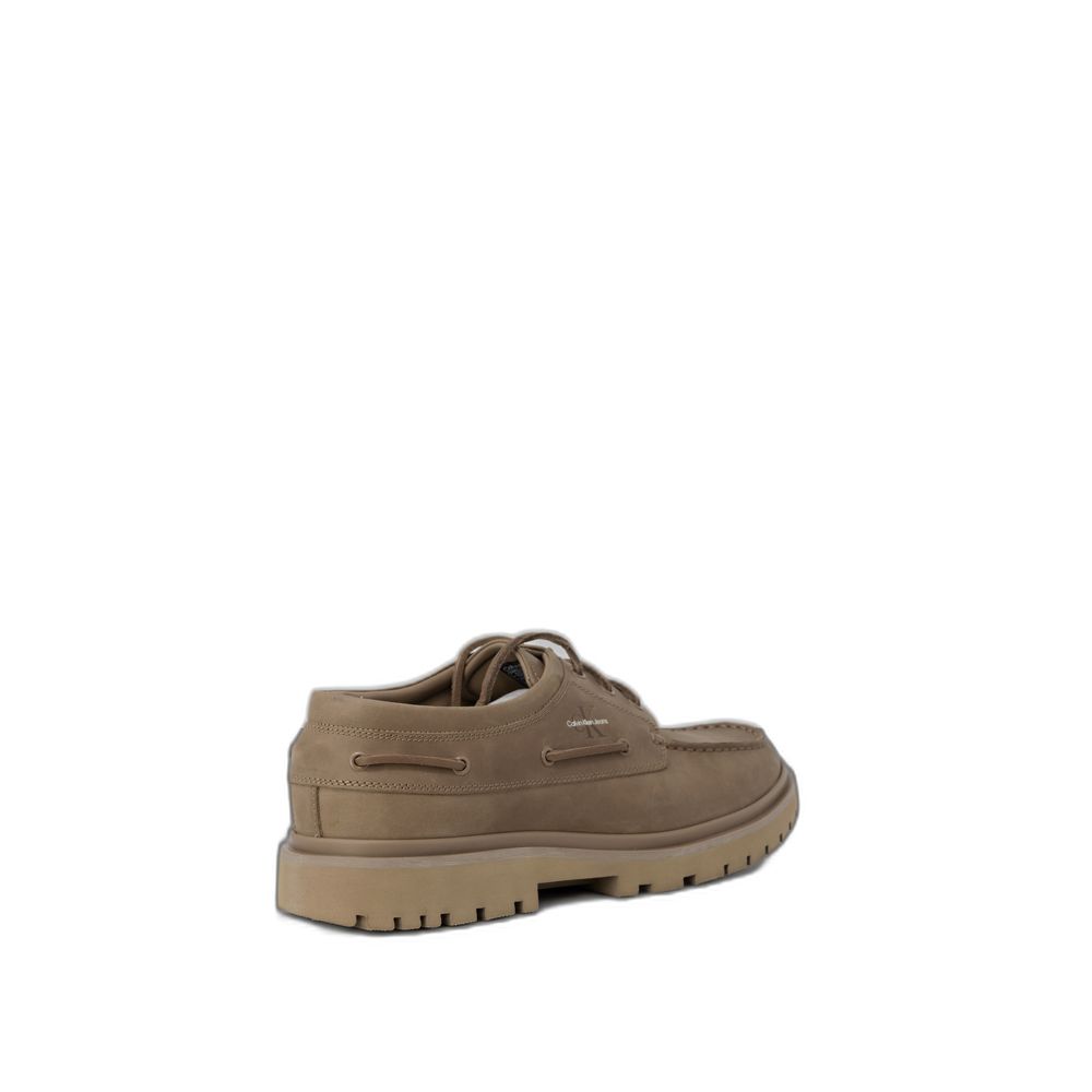 Cuero marrón casual
