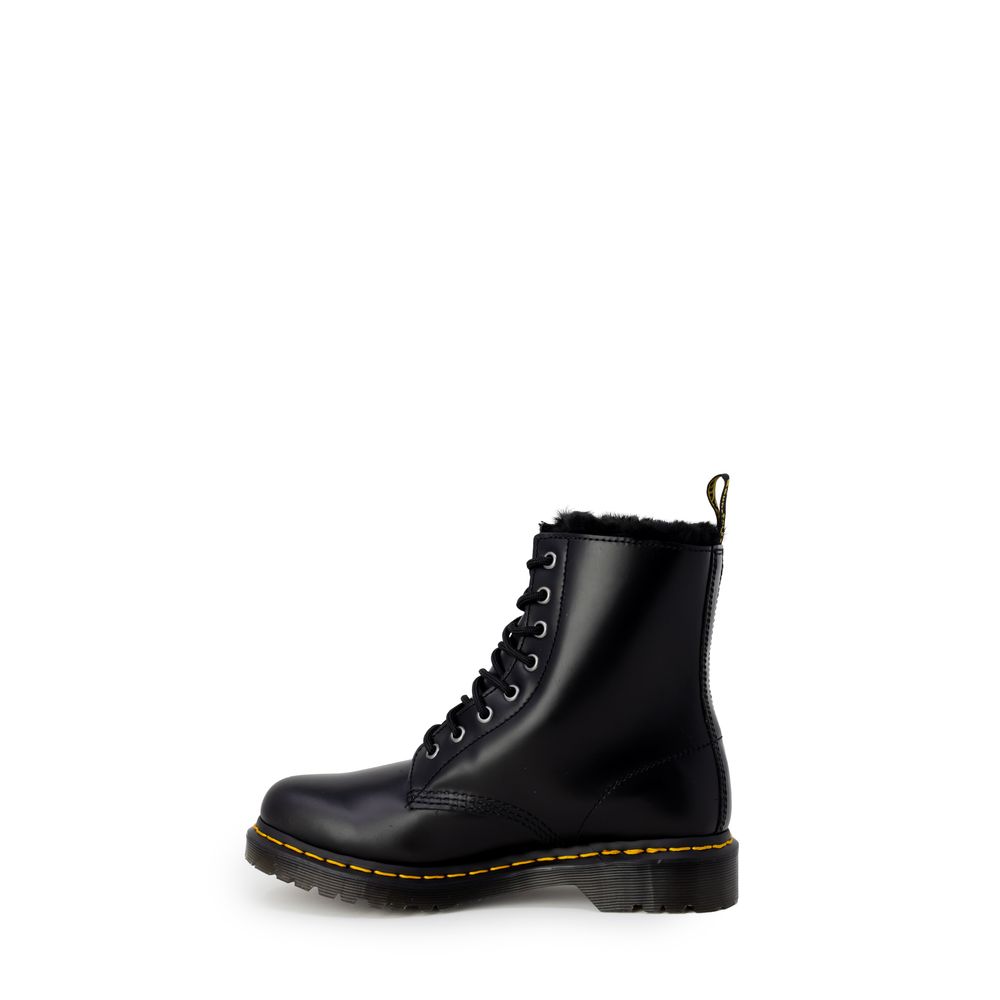 Bota de cuero negra