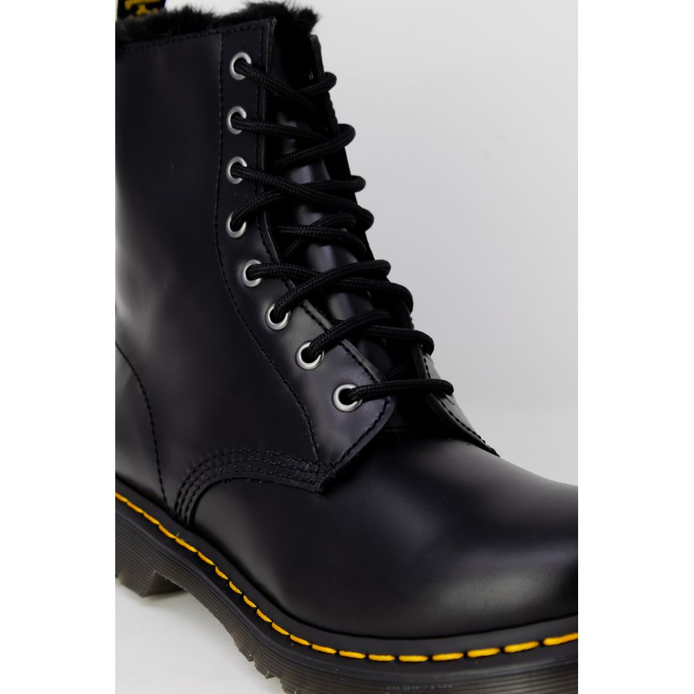 Bota de cuero negra