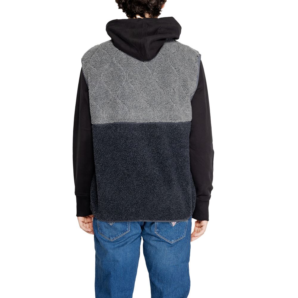 Chaqueta de poliéster negra de poliéster