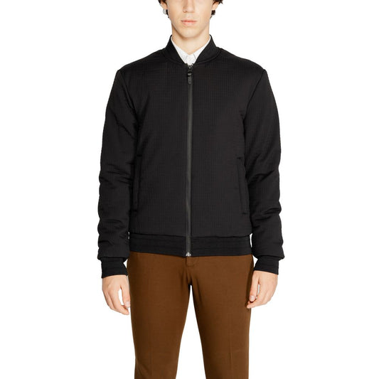 Chaqueta de poliéster negra