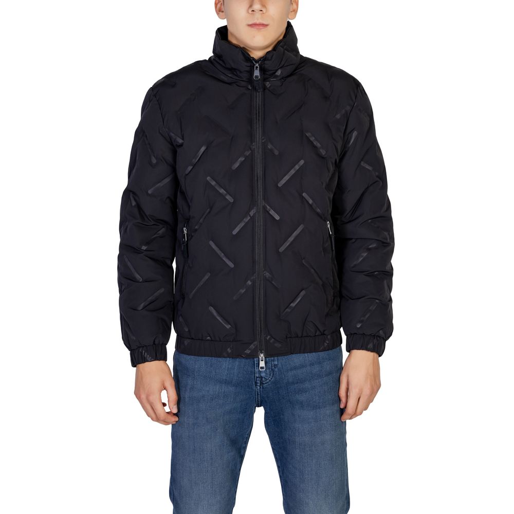 Chaqueta de poliéster negra
