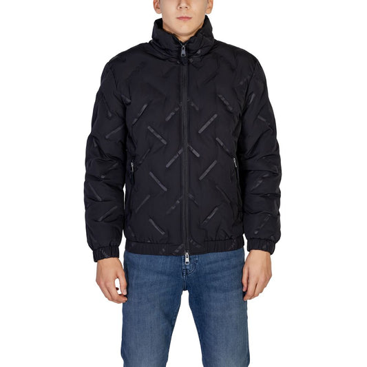 Chaqueta de poliéster negra