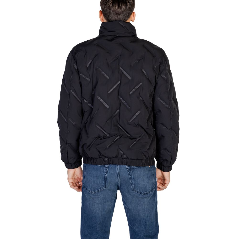 Chaqueta de poliéster negra