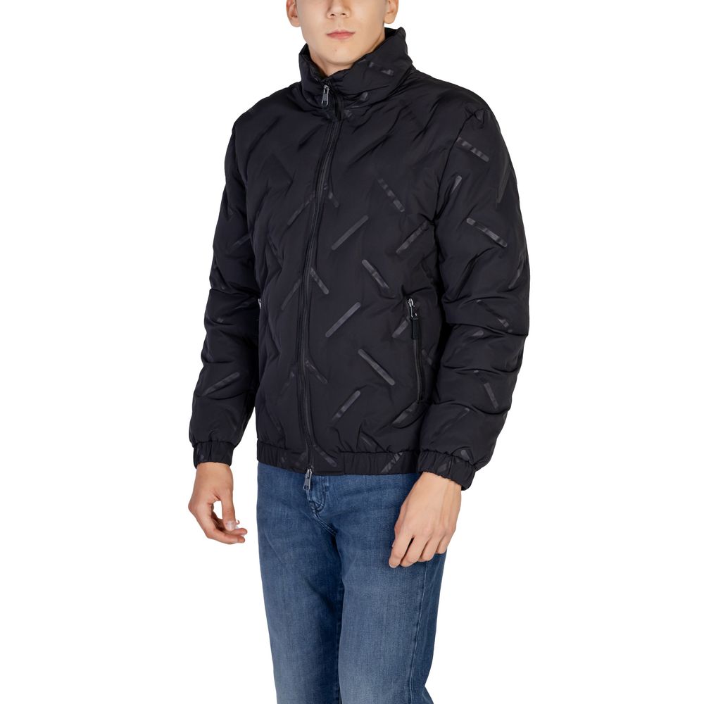 Chaqueta de poliéster negra