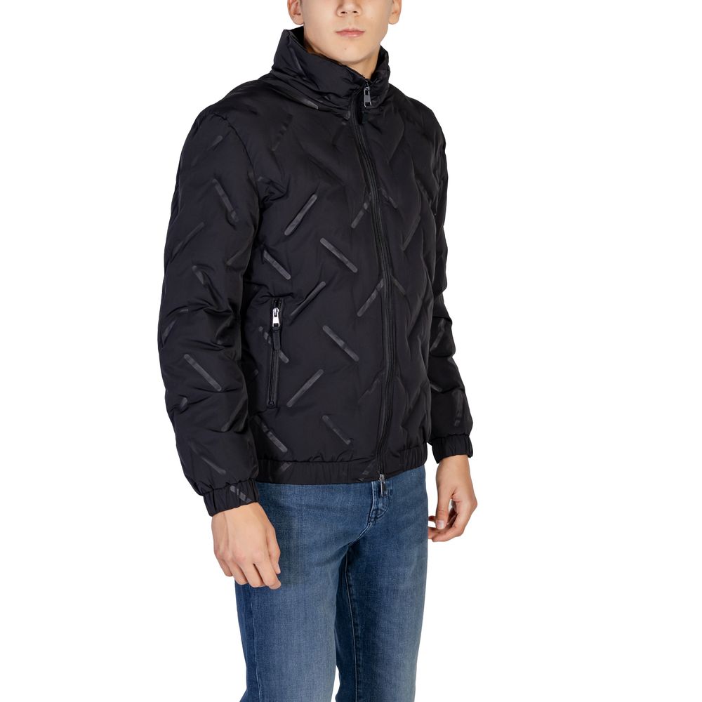 Chaqueta de poliéster negra