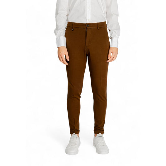 Vaqueros y pantalón de viscosa marrón