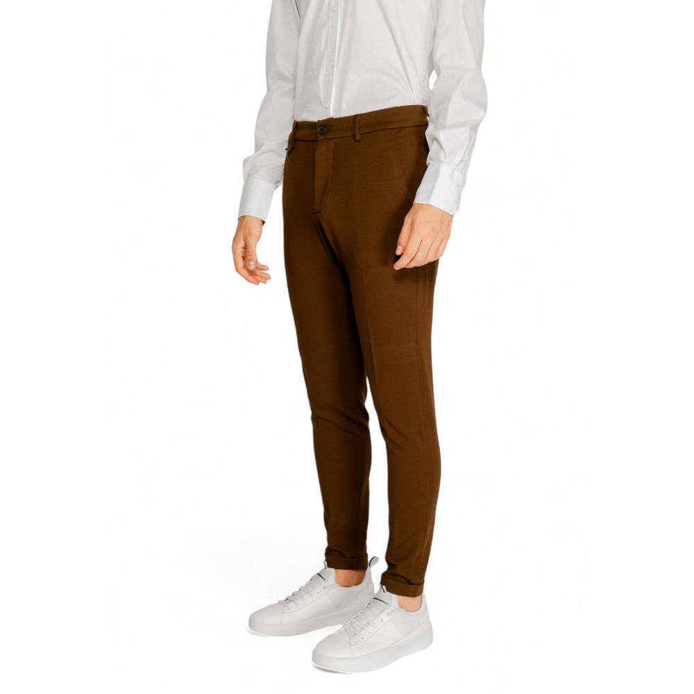 Vaqueros y pantalón de viscosa marrón