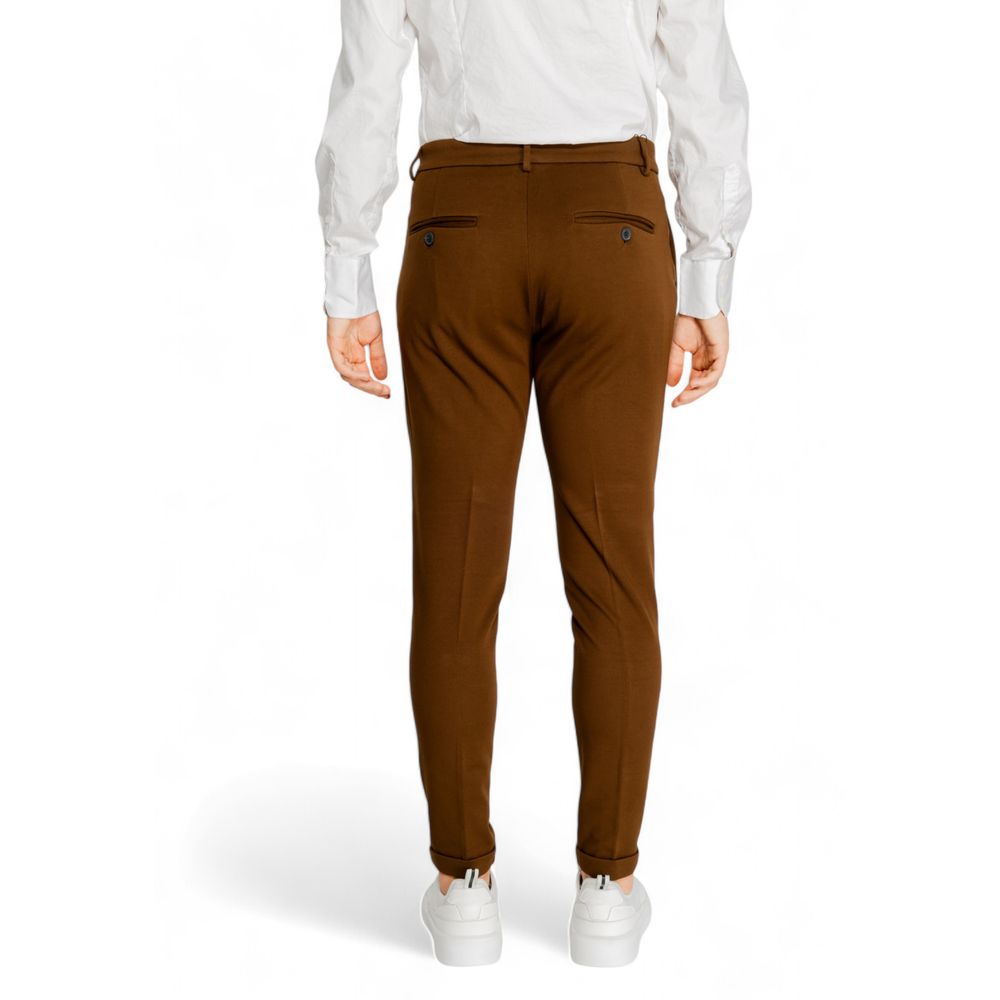 Vaqueros y pantalón de viscosa marrón