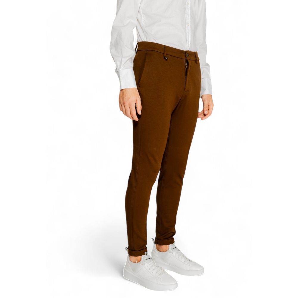 Vaqueros y pantalón de viscosa marrón