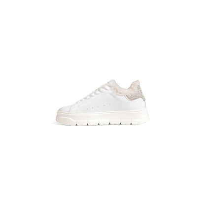 Zapatillas de piel blanca