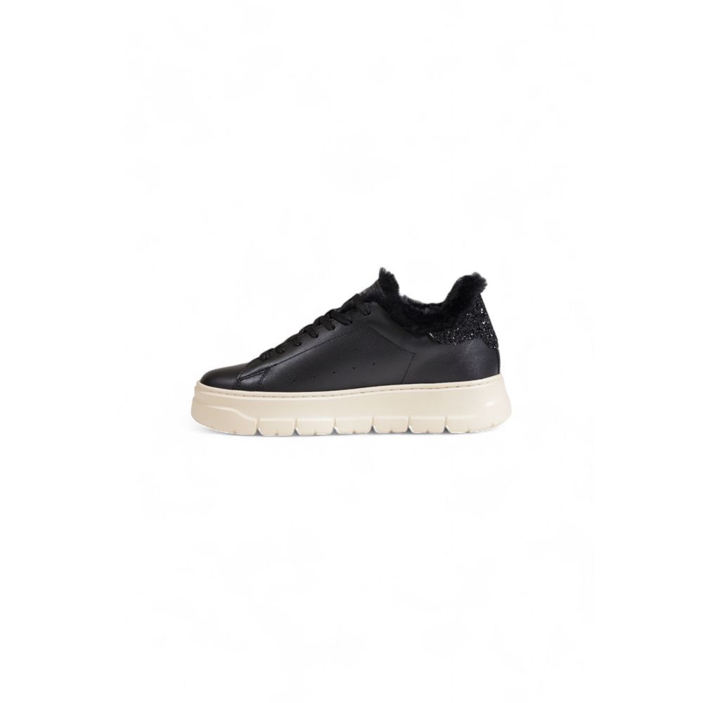 Zapatillas de cuero negras